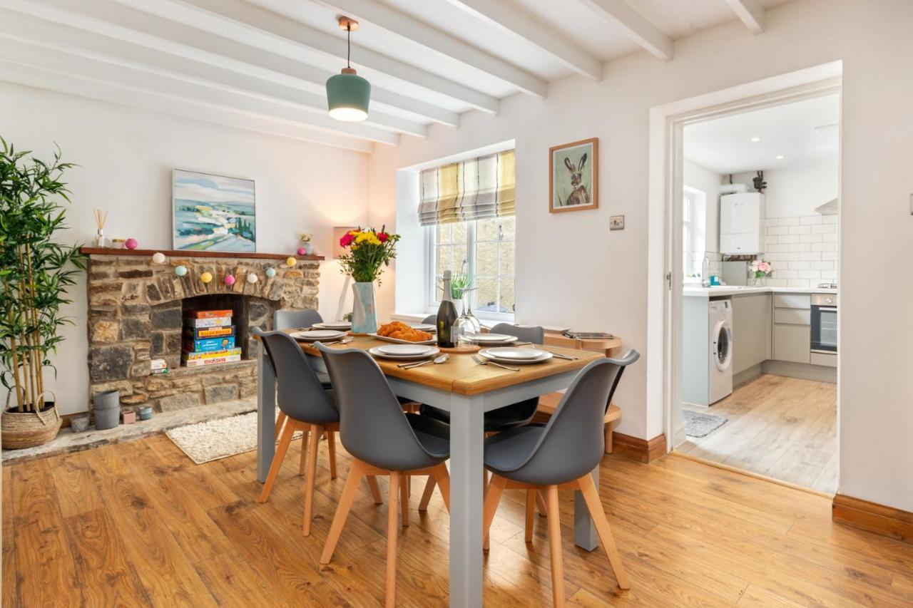 Ivydene - Beautiful Cottage, Stone Throw From Beach, Wonderful Sea Views ซอนเดอร์สฟุต ภายนอก รูปภาพ